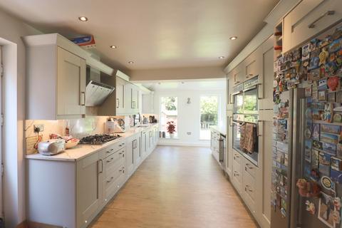 5 bedroom detached house for sale, Wendover Drive, Hinckley, Leicestershire, LE10 1UQ
