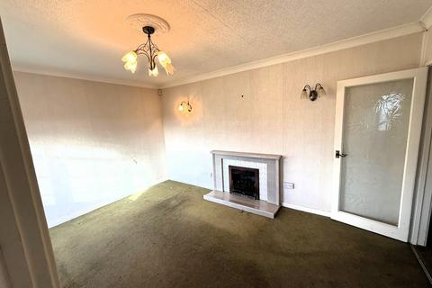 3 bedroom bungalow for sale, Oak Way, Feltham, TW14