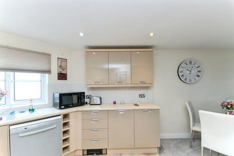 2 bedroom flat for sale, Eugene Way, Eastbourne BN23