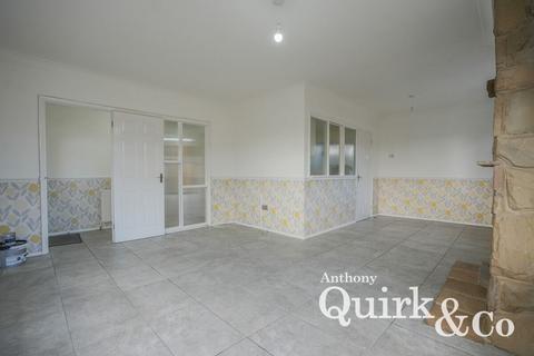 3 bedroom detached bungalow for sale, Meadway, Canvey Island, SS8