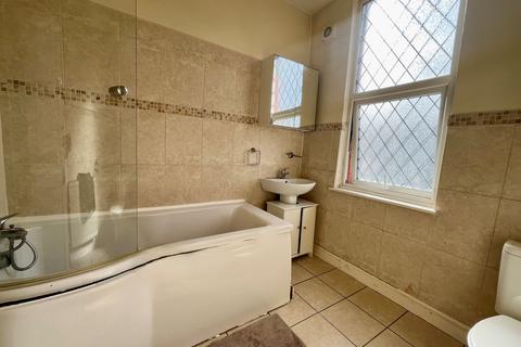 undefined, Harlech Road, LEEDS