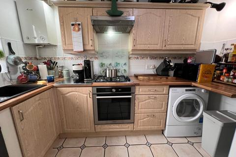 2 bedroom semi-detached house for sale, The Furlongs, Market Harborough LE16