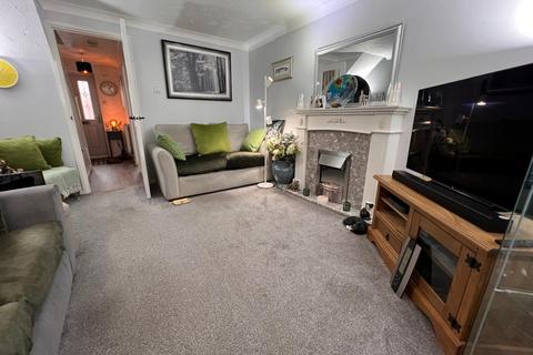 2 bedroom semi-detached house for sale, The Furlongs, Market Harborough LE16