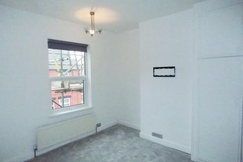 2 bedroom terraced house to rent, Prospect Terrace, Bramley LS13