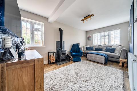 4 bedroom detached house for sale, Kipling Close, Yateley GU46