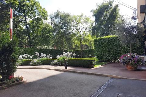4 bedroom house to rent, St Johns Wood Park, London NW8