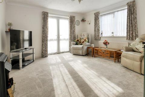 2 bedroom apartment for sale, Hambledon Place, Bognor Regis PO21