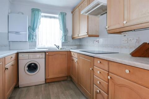 2 bedroom apartment for sale, Hambledon Place, Bognor Regis PO21