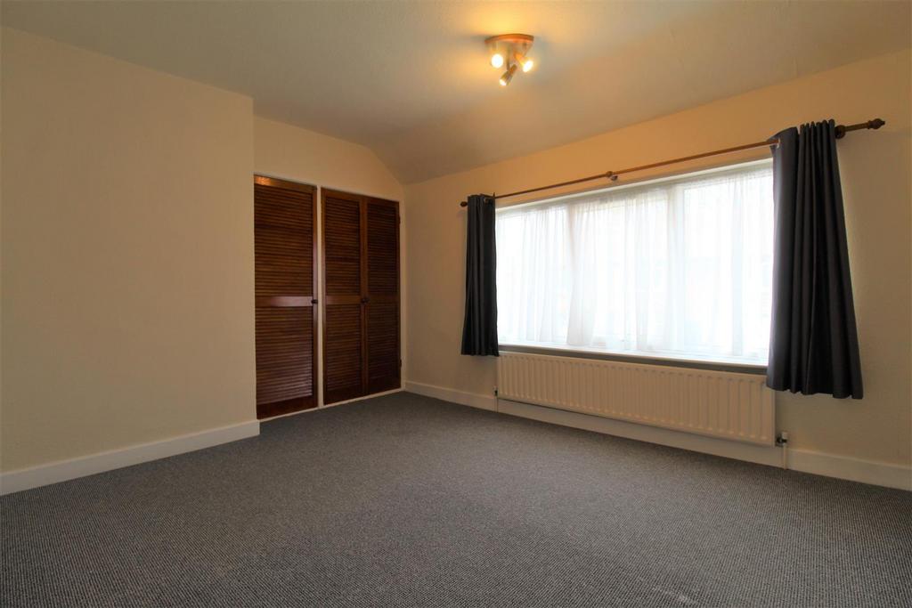 8 Master Bedroom 2.JPG