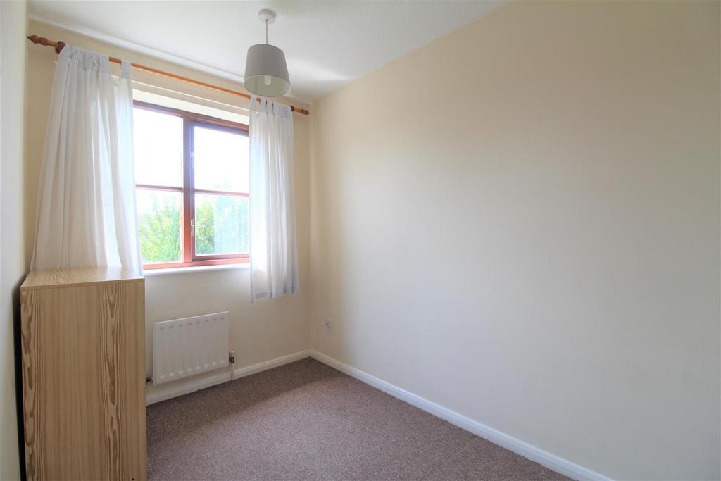 7 Bedroom 2.JPG