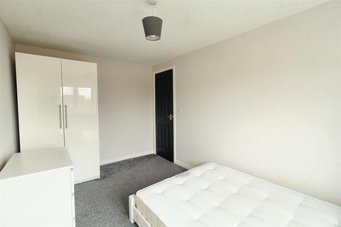 undefined, Longfield Avenue, Bilborough, Nottingham, NG84JP