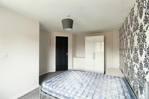 undefined, Longfield Avenue, Bilborough, Nottingham, NG84JP