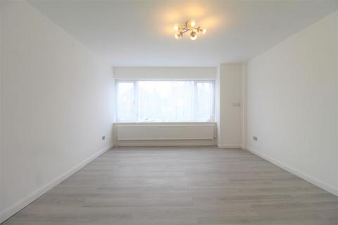 undefined, Crowthorne Gardens, Nottingham