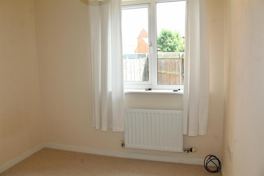 Bedroom 1.JPG