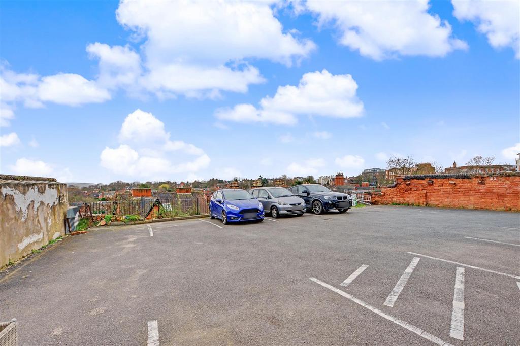 Parking.jpg