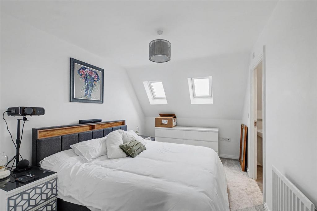 Bedroom 1 1.jpeg