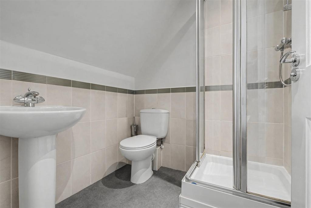 Ensuite.jpeg