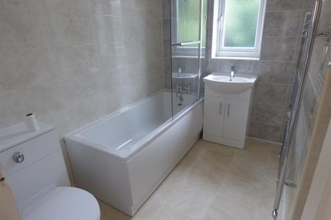3 bedroom semi-detached house to rent, Charlbury Road, Wollaton, Nottingham, NG8 1NH