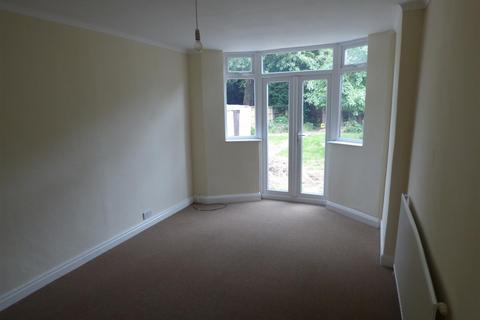 3 bedroom semi-detached house to rent, Charlbury Road, Wollaton, Nottingham, NG8 1NH