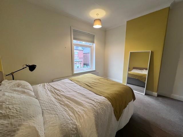 12 Worrall Avenue bedroom one.jpg