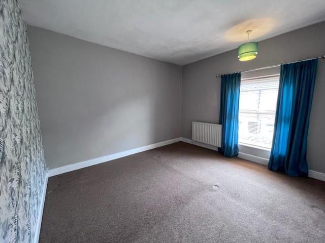 12 Traf bedroom one.jpg