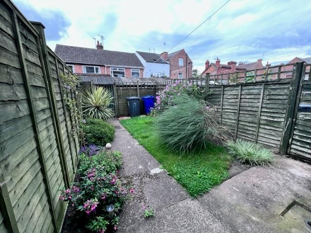 12 Traf garden.jpg