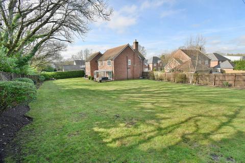 5 bedroom detached house for sale, Brickyard Lane, Ferndown, BH22