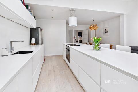 undefined, Dirdene Gardens, Epsom, Surrey. KT17