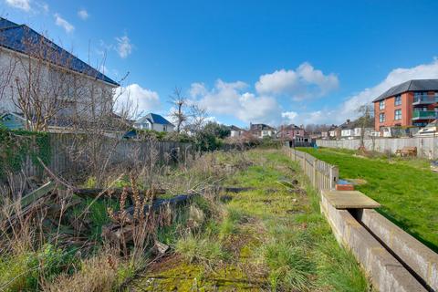 undefined, ST DENYS! NO FORWARD CHAIN! BACKING ONTO RIVER ITCHEN!