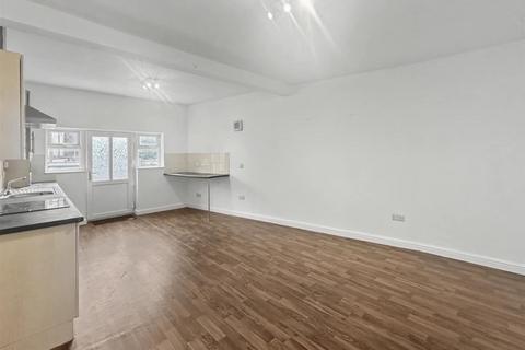 undefined, Nottingham Road, Stapleford, NG9 8AA