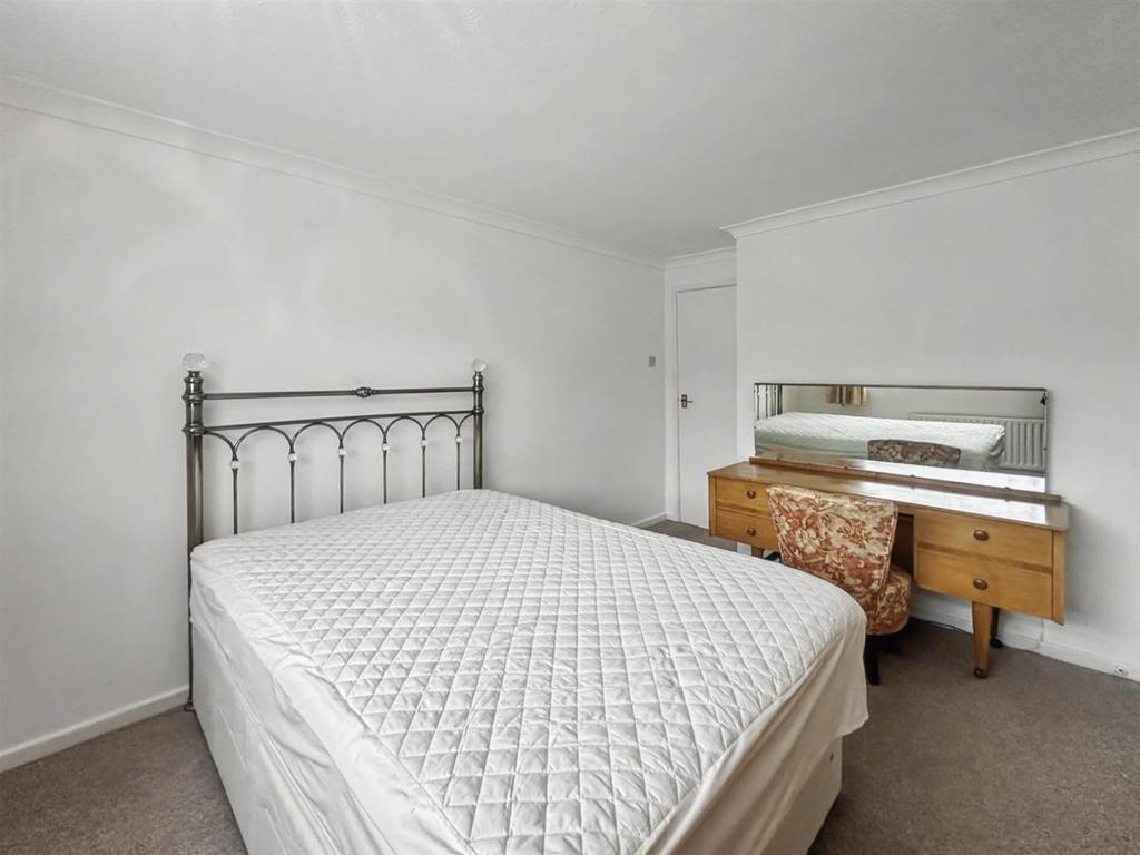 12 12 Bed 1.jpeg