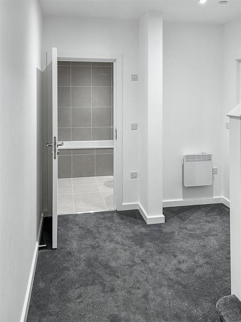 Second floor landing 1.jpg