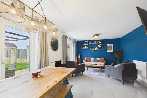 5 bedroom detached house for sale, Metcalfe Drive, Cottingham, HU16 5FP