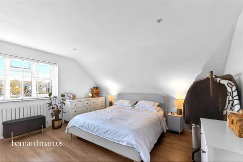 2 bedroom flat to rent, Fassett Road, KINGSTON UPON THAMES