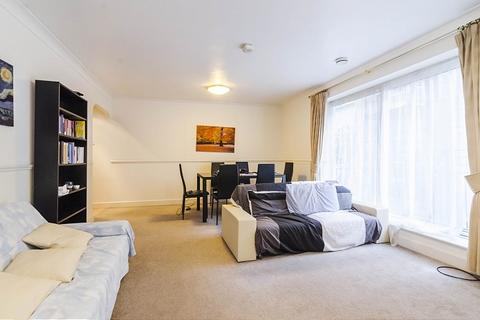 2 bedroom apartment to rent, High Timber Street EC4V, EPC:D