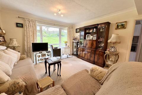 2 bedroom flat for sale, Silverdale Road, Eastbourne