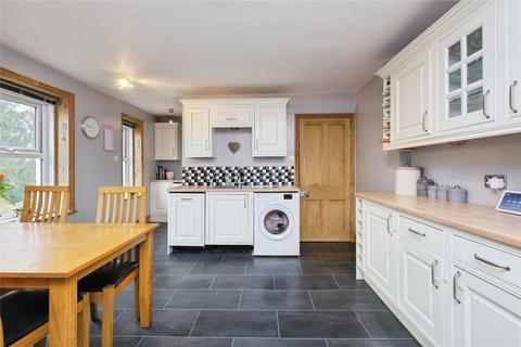 3 bedroom flat for sale, New Town, Uckfield, East Sussex, TN22