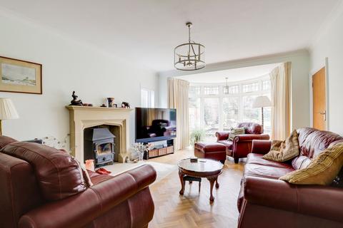 undefined, Sutton Passeys Crescent, Nottingham NG8