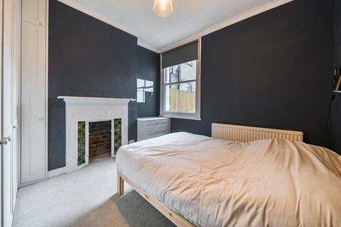 2 bedroom apartment for sale, Valetta Road, London