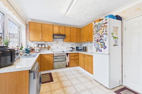 3 bedroom terraced house for sale, Sutton House Road, Hull, HU8 0NJ