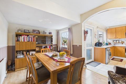 3 bedroom terraced house for sale, Sutton House Road, Hull, HU8 0NJ