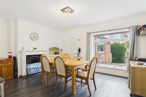 3 bedroom terraced house for sale, Scarborough Road, East Riding of Yorkshire YO25
