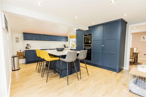 undefined, Queen Street, Sandhurst