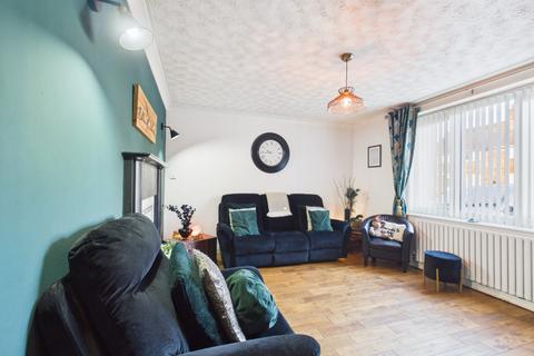 3 bedroom terraced house for sale, Hathersage Road, Hull, HU8 0EL