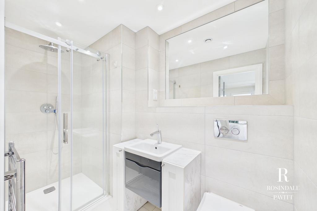 En-suite Shower room