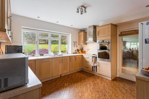 4 bedroom detached house for sale, Osmunda Bank, East Grinstead RH19