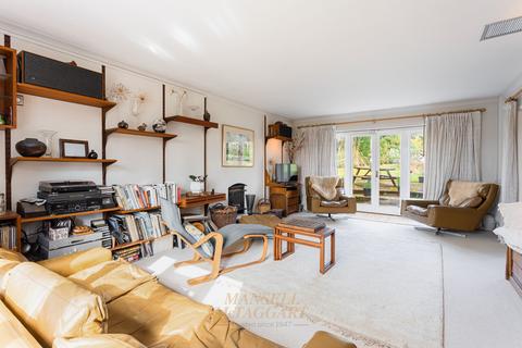 4 bedroom detached house for sale, Osmunda Bank, East Grinstead RH19