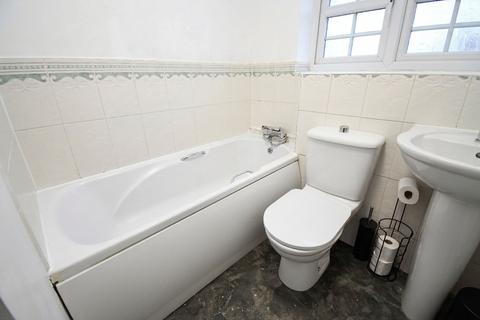 undefined, Glenmuir Close, Irlam, M44