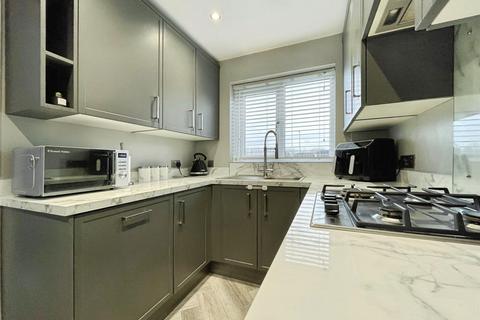3 bedroom detached house for sale, Nethergreen Avenue, Killamarsh, Sheffield, Derbyshire, S21