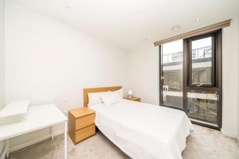 2 bedroom flat to rent, St. Gabriel Walk, London SE1